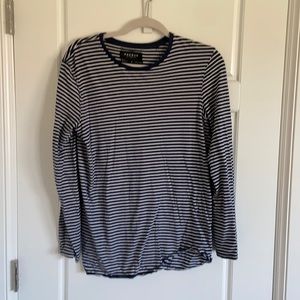 BLUE STRIPED LONGLINE TEE